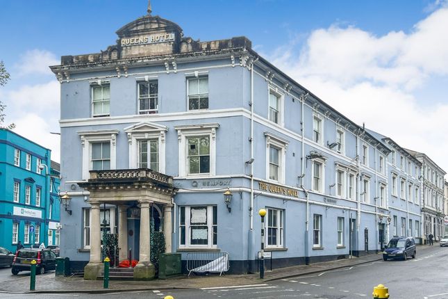 Thumbnail Hotel/guest house for sale in The Queen's Hotel, 19 Bridge Street, Newport, Gwent