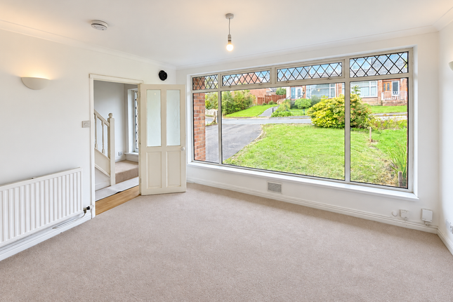 14, Kennington Close, Swansea photo 3