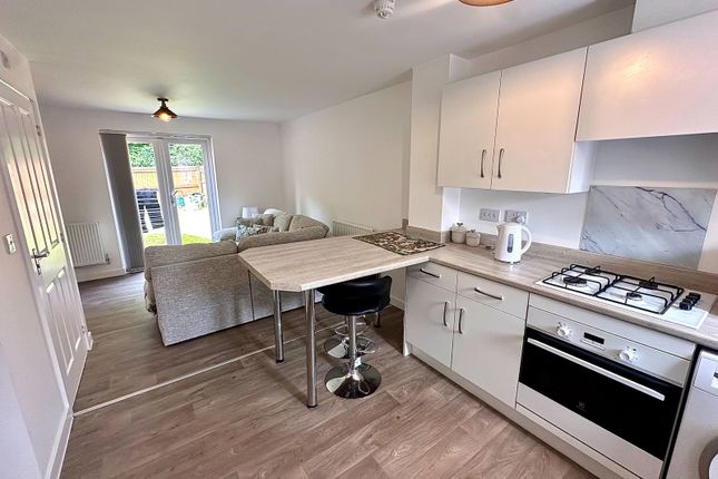 46, Llwyngwern, Swansea photo 3