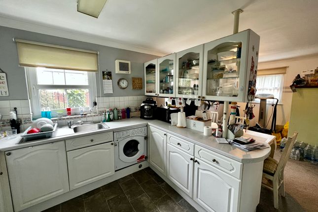 AD 53 Waterloo Road, Epsom, Epsom photo 2