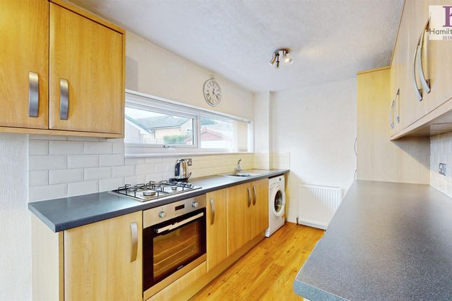 14, Windmill Crescent, Halifax photo 4