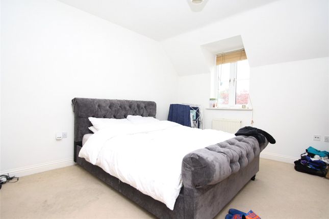 2, Connolly Road, Northampton photo 4