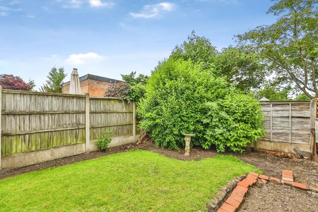 8, Church Drive, Nottingham photo 4