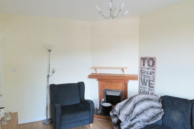 17, West Sussex photo 4