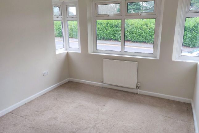 Middle Lodge,, St Anne's Drive, Redhill photo 3