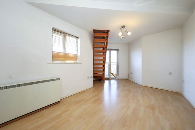 30, Grayling Walk, Wolverhampton photo 3