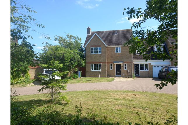 Link-detached house for sale in Furlong Way, Cambridge