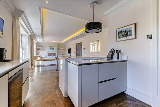 Flat 3,, Oxshott Lodge, Oxshott photo 4
