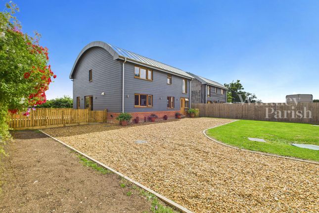 Cam04332G0-Pr0484-Still053