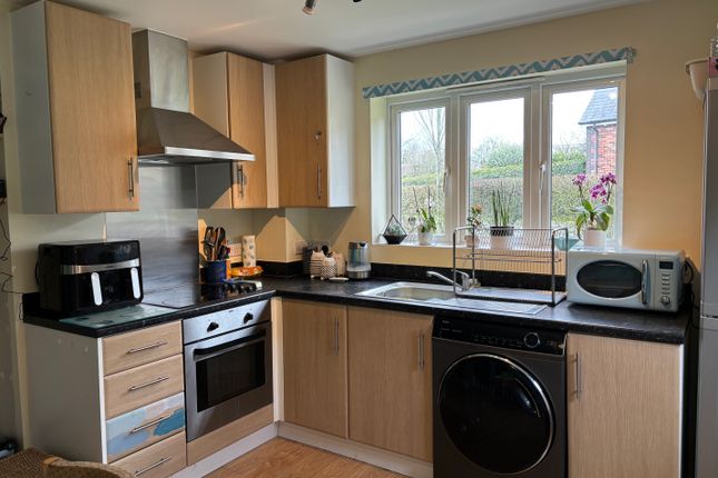 End terrace house for sale in Ropewind, Shalbourne