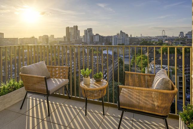 2-bed flat on The Pinnacle, London, £1,015,000