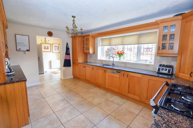 19, Sambrook Crescent, Market Drayton photo 4