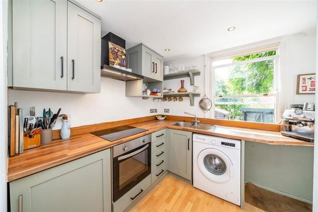 25B, Stanley Road, Teddington photo 4