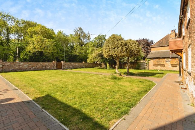 338, Trowell Road, Nottingham photo 2
