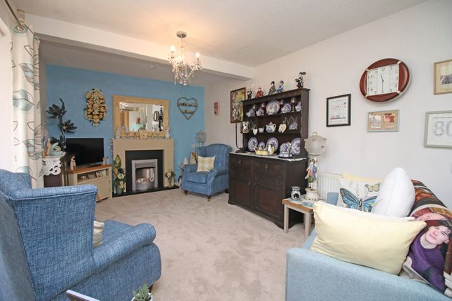 65, Broadway, Fleetwood photo 4