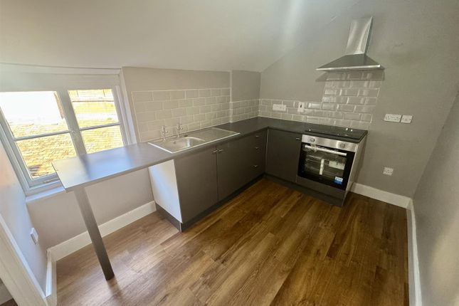 7, Court Lane, Newent photo 4