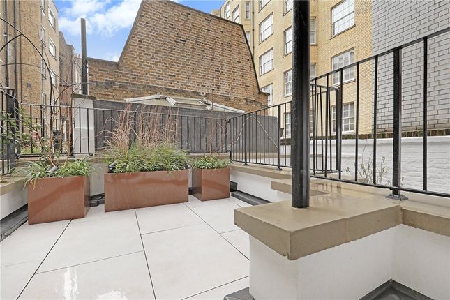 Terraced house to rent in Bryanston Square, Marylebone, London