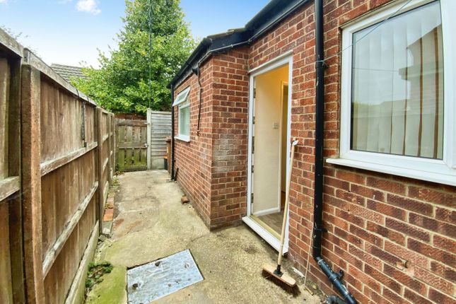 15, Carlton Street, Lincoln photo 4