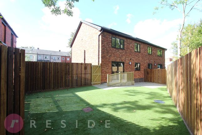 113, Platting Lane, Rochdale photo 4