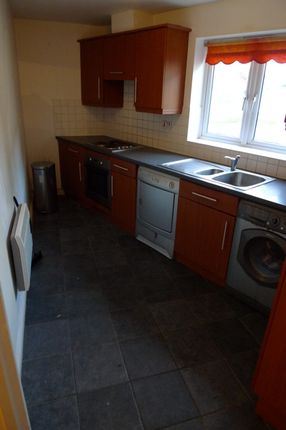 98, Hill View Drive, London photo 3
