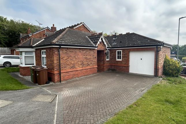Detached bungalow to rent in The Hawthorns, Outwood, Wakefield