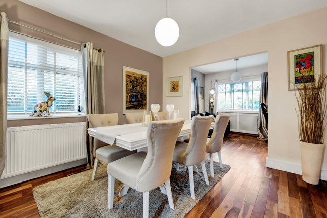4, Harefield Drive, Manchester photo 4
