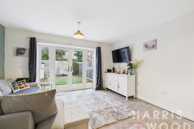 11 John Castle Way, Colchester, Essex photo 2