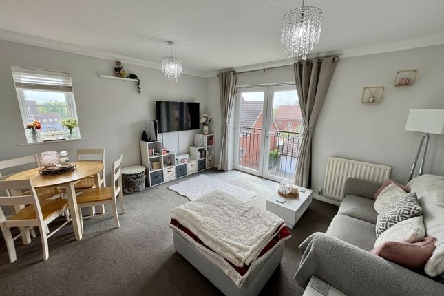 12, Hedgers Way, Kingsnorth photo 2