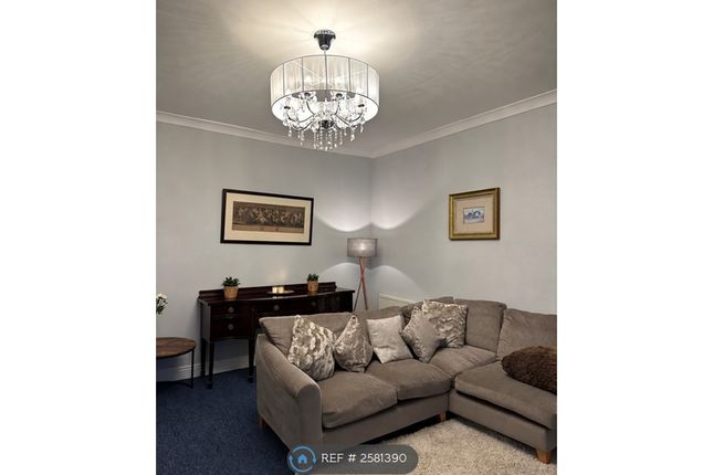 Flat   Walmer Castle Road, Walmer, Deal photo 4
