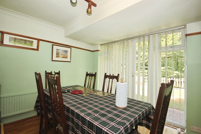 1, Warwick Place, Southam photo 4