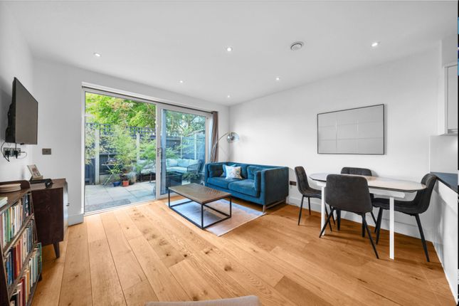 119 Pelton Road, London photo 4