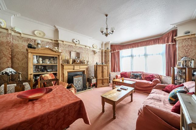 21, Smitham Downs Road, Purley photo 2