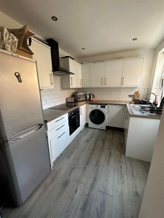 Detached house to rent in Queens Road, Loughborough