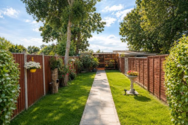 5 Pendell Avenue, Hayes photo 4