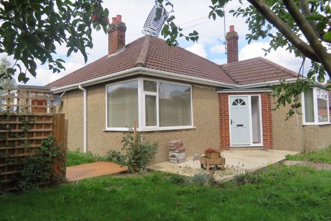 Thumbnail Bungalow to rent in New River Gate, Holbeach Drove, Spalding