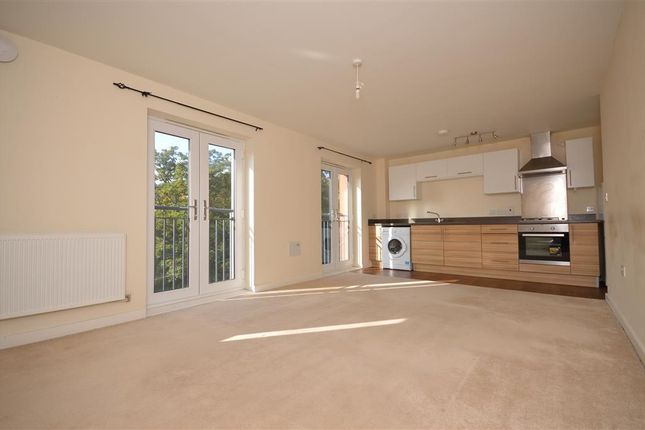 Thumbnail Flat to rent in Railway View, Kettering