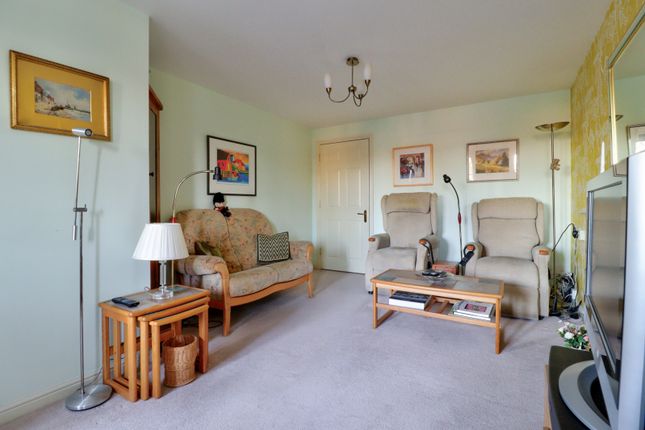 Flat for sale in Penn Road, Hazlemere, High Wycombe