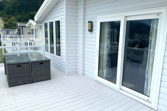 2020 Willerby Pinehurst Lodge, Carmarthen photo 3