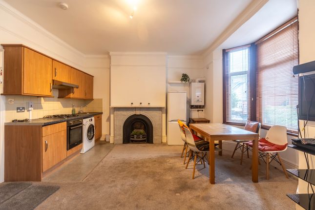 32D Bellevue Road, London photo 3