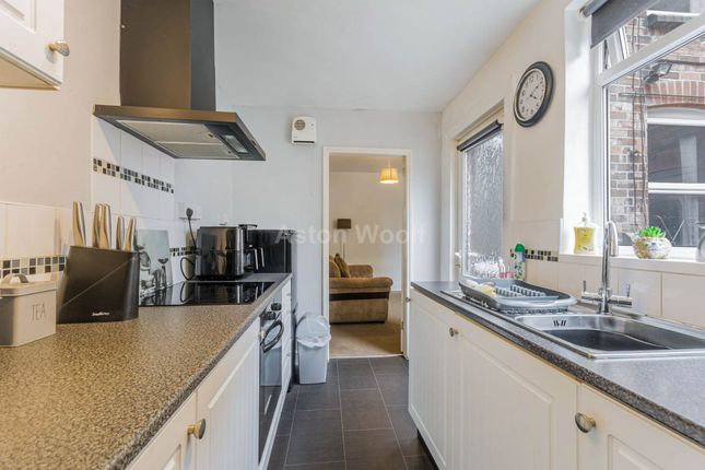 13, Worrall Avenue, Nottingham photo 2
