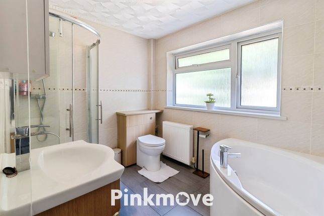 18, Snowdon Close, Newport photo 4