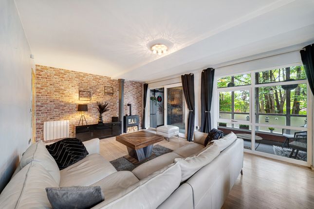 Apartment 21, Holden Mill, Blackburn Road, Bolton, Greater Manchester photo 4