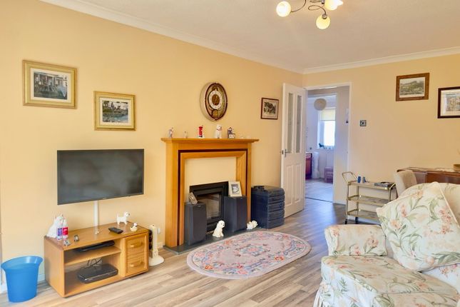 58, Linden Avenue, Cheltenham photo 4