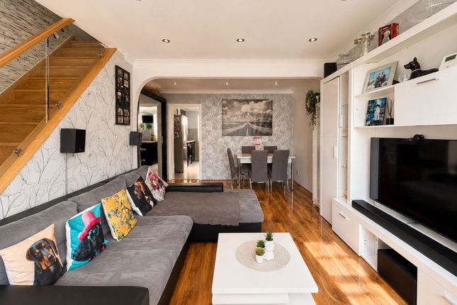 5 Pendell Avenue, Hayes photo 2