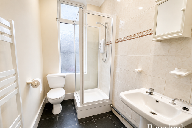 45a, Suttons Lane, Hornchurch photo 5