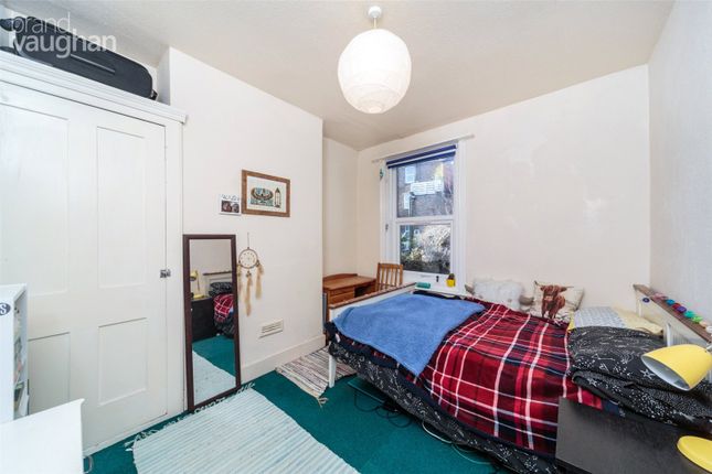 25x, Hollingdean Terrace, Brighton photo 4