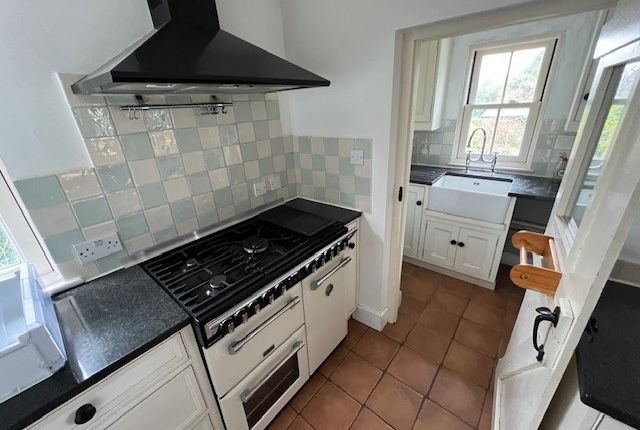 Cottage to rent in Fairview Cottages, Newick Lane, Mayfield, East Sussex