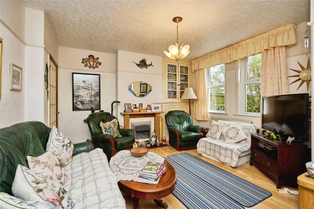 60, Newport Road, Godshill photo 4