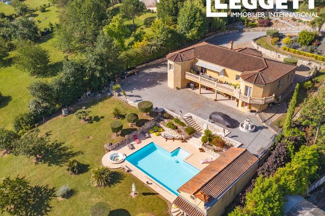 Villa for sale in Pujols, Lot-Et-Garonne, Nouvelle-Aquitaine