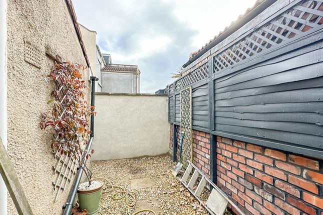 40, Hill Avenue, Bristol photo 3